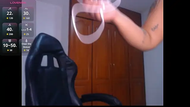 Snapshot of leslycarsson chatting on January 18, 2026, 5:11 am leslycarsson online show from January 18, 2026, 5:11 am