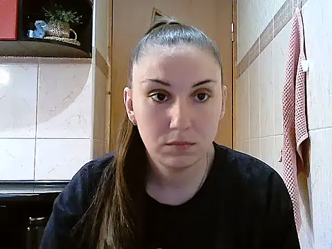 Snapshot of Yuliia30 chatting on May 31, 2026, 2:23 pm Yuliia30 online show from May 31, 2026, 2:23 pm