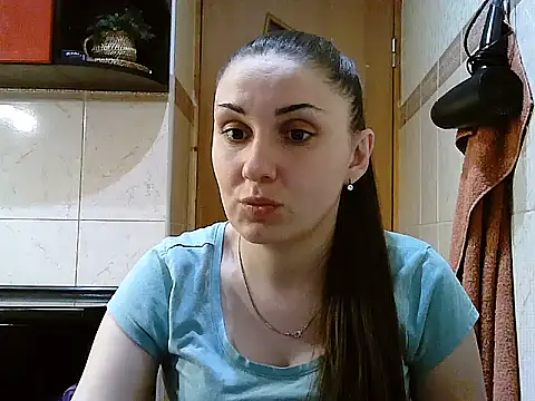 Yuliia30 online show from February 4, 2026, 4:13 pm