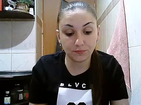 Yuliia30 online show from September 26, 2025, 5:42 pm