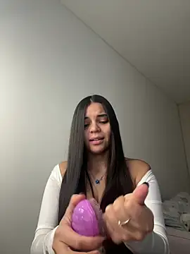 Anddyy   online show from July 18, 2026, 3:53 pm