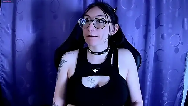 Snapshot of Kimlennox_ chatting on January 29, 2025, 2:19 am Kimlennox  online show from January 29, 2025, 2:19 am