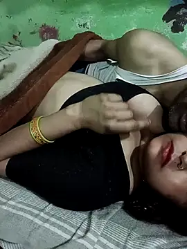 Snapshot of tanvi-cpl2 chatting on February 14, 2025, 11:42 pm tanvi-cpl2 online show from February 14, 2025, 11:42 pm