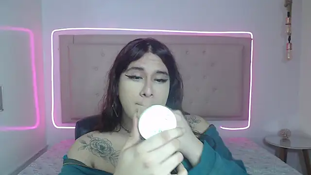 kathepickmanx online show from October 25, 2025, 3:38 am