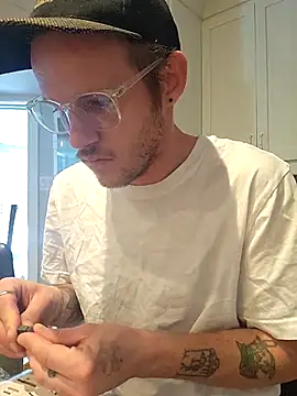 Snapshot of SoxxyNsh chatting on February 18, 2026, 8:27 pm SoxxyNsh online show from February 18, 2026, 8:27 pm