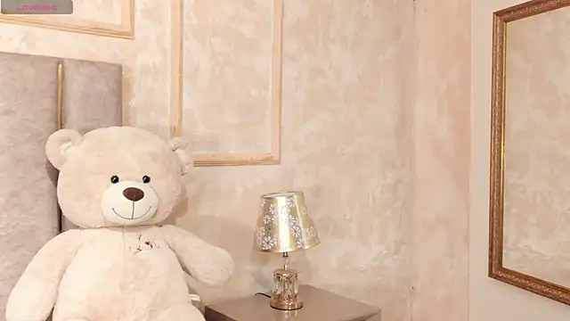 Snapshot of LilaBeily chatting on January 28, 2025, 7:42 pm LilaBeily online show from January 28, 2025, 7:42 pm