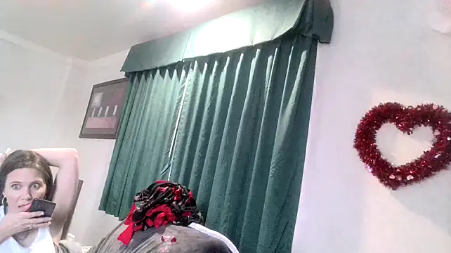 AQuickPhyx online show from February 13, 2025, 8:55 pm