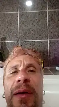 AQuickPhyx online show from February 14, 2025, 12:30 am