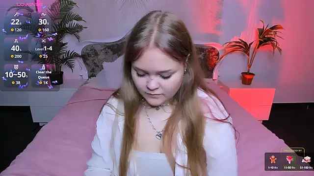 Erica  Alta online show from September 22, 2025, 5:35 am