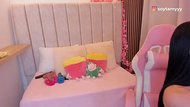 tamy xoo online show from April 15, 2026, 5:28 pm