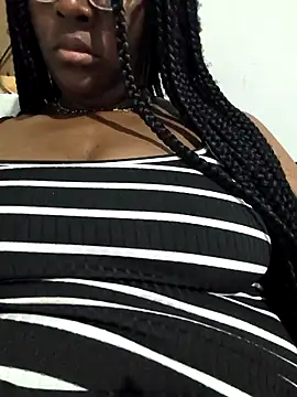 gatinha776 online show from November 15, 2025, 11:20 pm