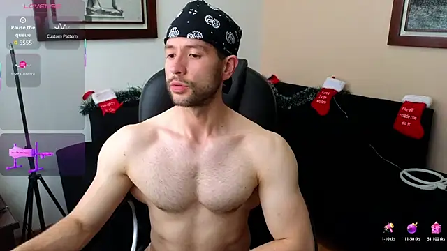 hairyncuteass online show from November 18, 2025, 8:34 pm