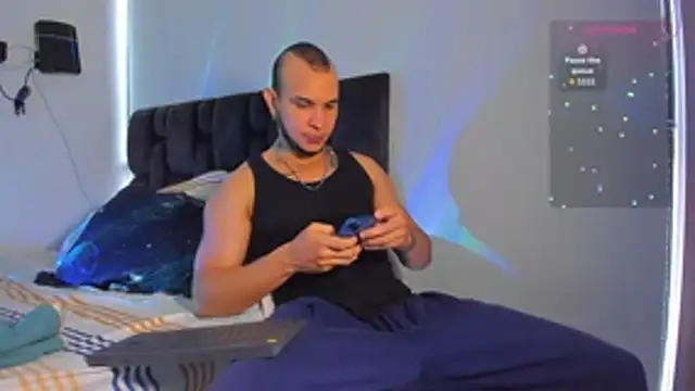 Snapshot of austinoficial chatting on February 15, 2026, 10:30 pm austinoficial online show from February 15, 2026, 10:30 pm