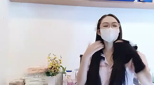 Lush-Office online show from March 14, 2025, 7:15 am