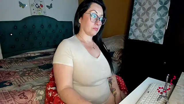 nataparis online show from November 7, 2025, 12:15 am