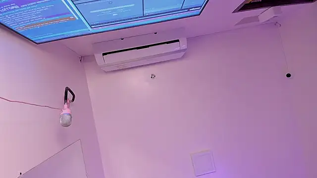 SabrinaSpell  online show from October 4, 2025, 11:56 am