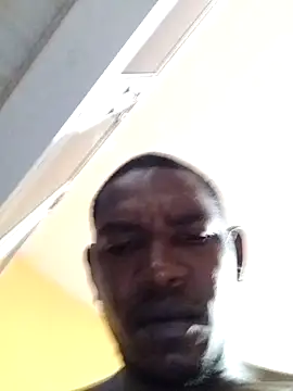 Snapshot of Elnegro28 chatting on February 28, 2025, 11:36 am Elnegro28 online show from February 28, 2025, 11:36 am