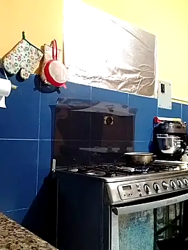 Snapshot of Elnegro28 chatting on September 24, 2025, 11:28 am Elnegro28 online show from September 24, 2025, 11:28 am