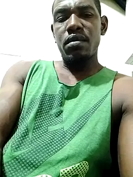 Snapshot of Elnegro28 chatting on September 27, 2025, 3:23 am Elnegro28 online show from September 27, 2025, 3:23 am