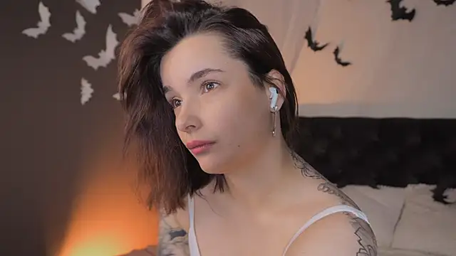 Bella Alita online show from October 28, 2025, 8:19 pm