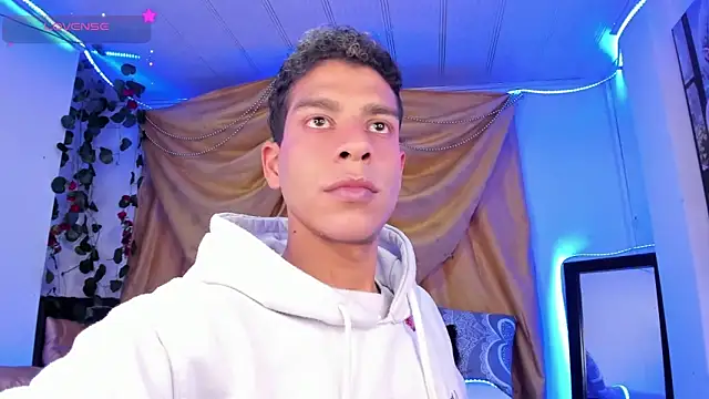 Ethan Boyy online show from November 10, 2025, 10:37 pm