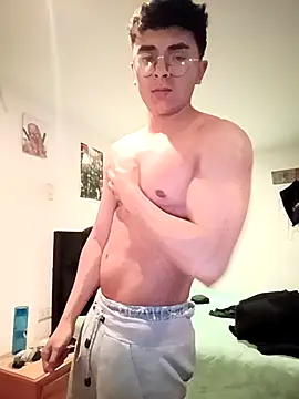 Snapshot of elbebesitobebelean666 chatting on April 16, 2026, 4:35 am elbebesitobebelean666 online show from April 16, 2026, 4:35 am