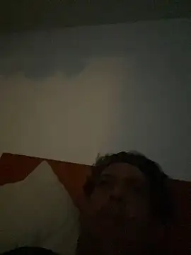 Snapshot of Inglphons chatting on October 1, 2025, 5:56 am Inglphons online show from October 1, 2025, 5:56 am