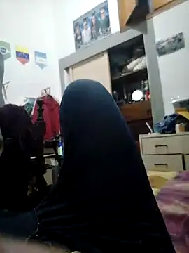 alejo5288 online show from October 23, 2025, 3:27 am