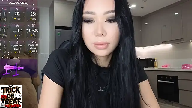 asianqueeny online show from November 1, 2025, 9:41 pm