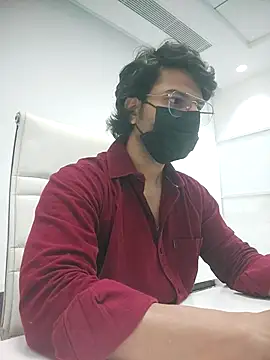 NikaYeptho online show from June 9, 2026, 6:36 am