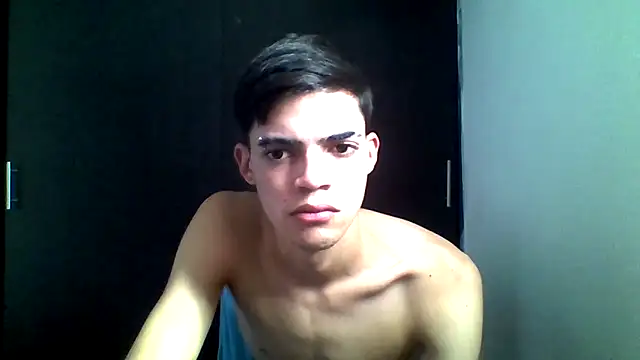 Latinos 2001 online show from May 19, 2026, 3:52 pm