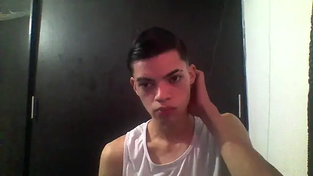 Latinos 2001 online show from April 15, 2026, 2:54 pm