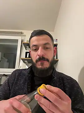 Snapshot of derbyo chatting on February 5, 2025, 9:29 pm derbyo online show from February 5, 2025, 9:29 pm