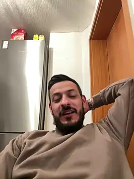 Snapshot of derbyo chatting on April 14, 2026, 9:53 pm derbyo online show from April 14, 2026, 9:53 pm