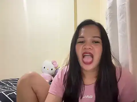 Snapshot of SophiaCourthaway chatting on June 12, 2026, 5:00 pm SophiaCourthaway online show from June 12, 2026, 5:00 pm