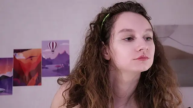 Leya Curly online show from May 27, 2026, 10:00 am