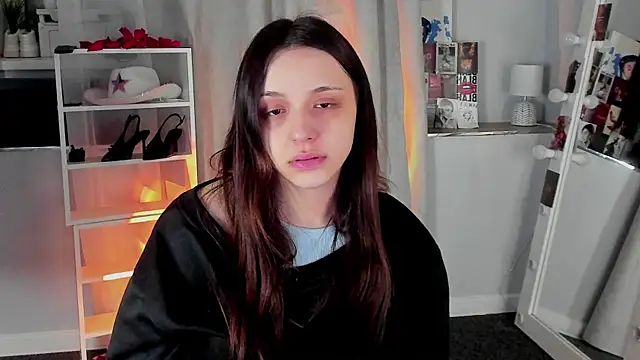 Sahara Shields online show from April 13, 2026, 7:56 am