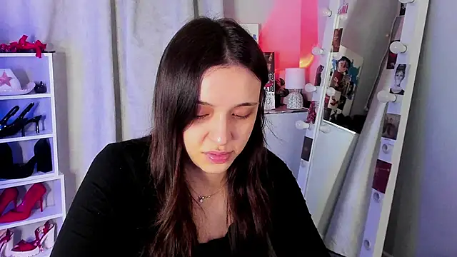 Snapshot of Sahara_Shields chatting on February 4, 2026, 9:04 am Sahara Shields online show from February 4, 2026, 9:04 am