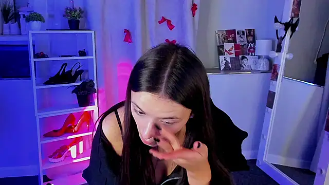 Snapshot of Sahara_Shields chatting on September 11, 2025, 10:04 am Sahara Shields online show from September 11, 2025, 10:04 am