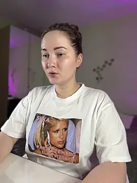 Snapshot of Kiss_My_Body chatting on February 20, 2025, 6:46 pm Kiss My Body online show from February 20, 2025, 6:46 pm