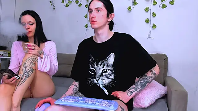 LadyTrep online show from April 8, 2026, 7:26 pm