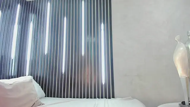 Snapshot of Stefanyduque1 chatting on November 3, 2025, 1:04 pm Stefanyduque1 online show from November 3, 2025, 1:04 pm