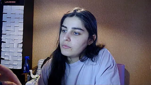  Roselina  online show from February 2, 2026, 1:21 pm