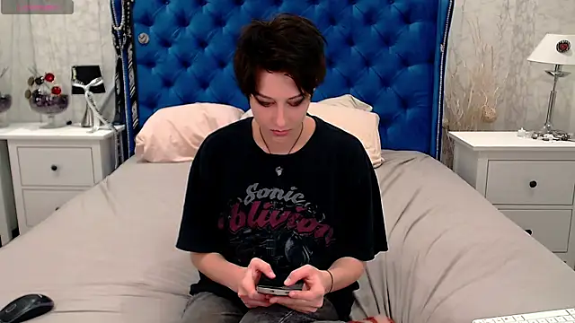 via mayer  online show from December 23, 2025, 4:23 am