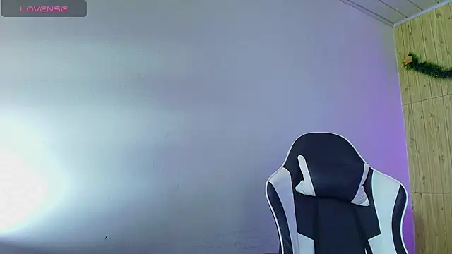 Miss sparkle00 online show from December 14, 2025, 5:24 am