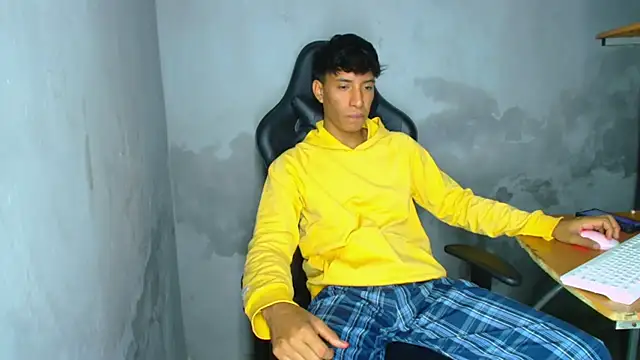 matteo rivas online show from April 18, 2026, 2:58 am