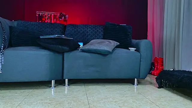 SamaraStone online show from February 19, 2026, 7:44 pm