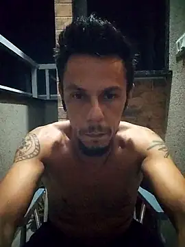 Santanacumxplod online show from April 19, 2026, 3:18 am