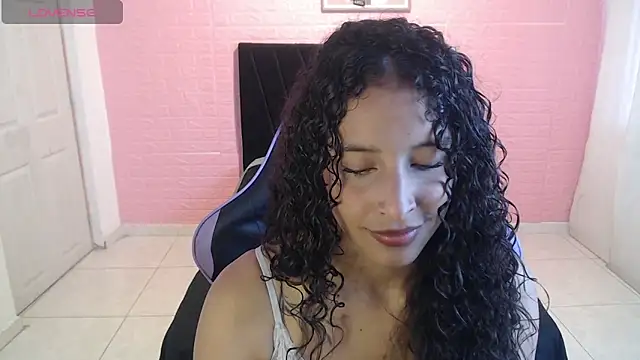 DULCE1609 online show from May 25, 2026, 7:45 pm