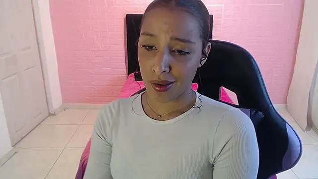 DULCE1609 online show from April 21, 2026, 8:15 pm